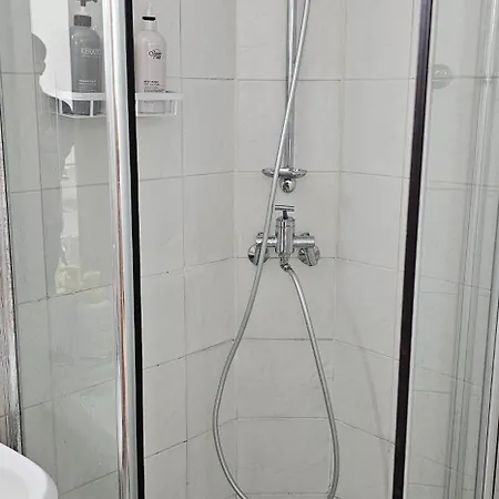 Hongdae Guesthouse3 1Min From Hongik Uni Station Exit #1 Seoul Exterior photo