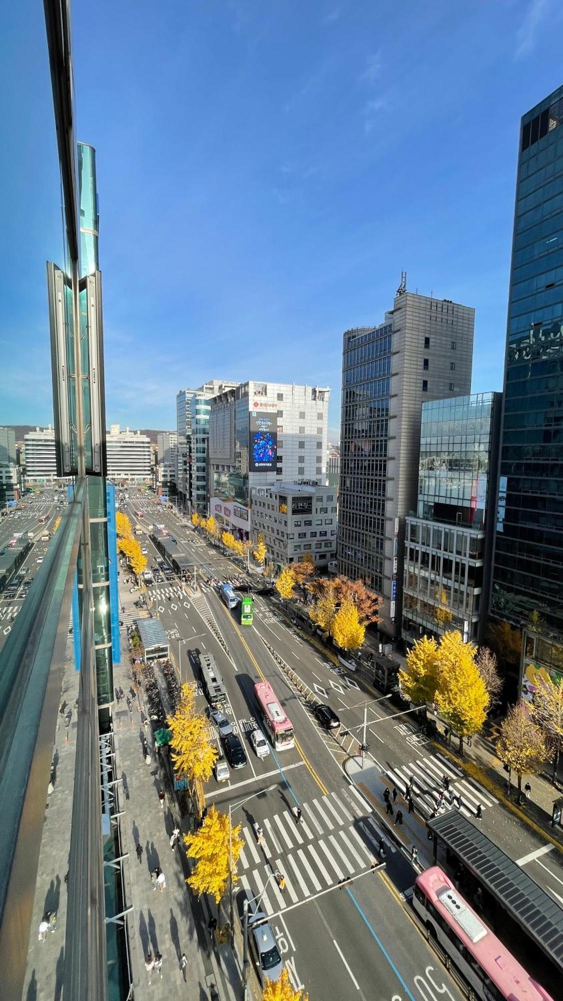 Hongdae Guesthouse3 1min From Hongik Uni Station Exit #1 公寓 *